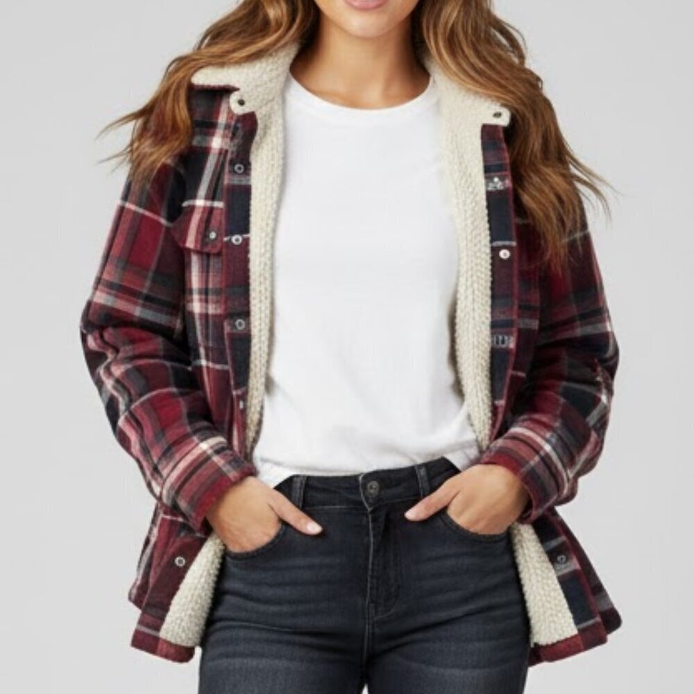 The North Face Women’s Campshire Fleece Lined Long Sleeve Red+Blk Plaid Shacket